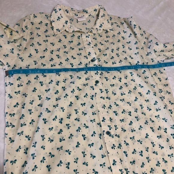 Vintage Button Down Top - Picture 4 of 6
